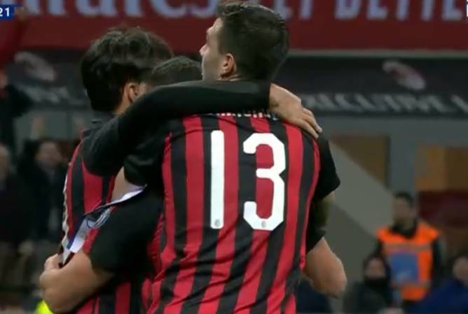  那不勒斯防线失误频出主场惨遭萨索洛逼平  