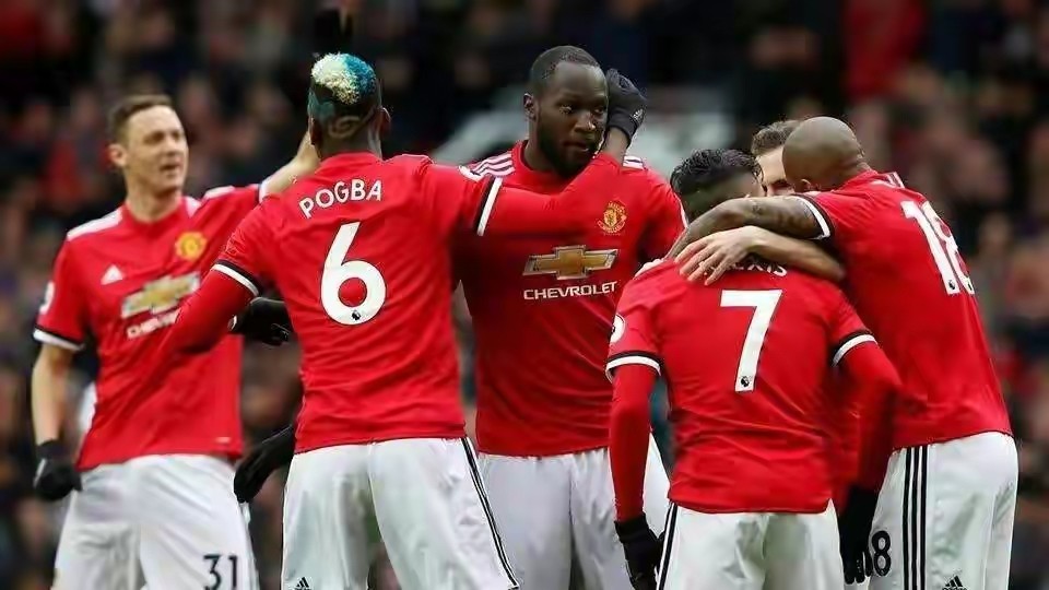  曼联C罗替补建功，红魔终结曼城不败金身  