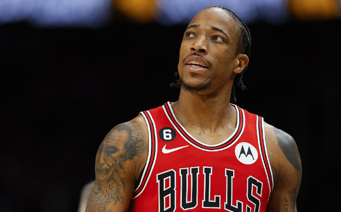  特雷杨三分准绝杀老鹰加时险胜尼克斯