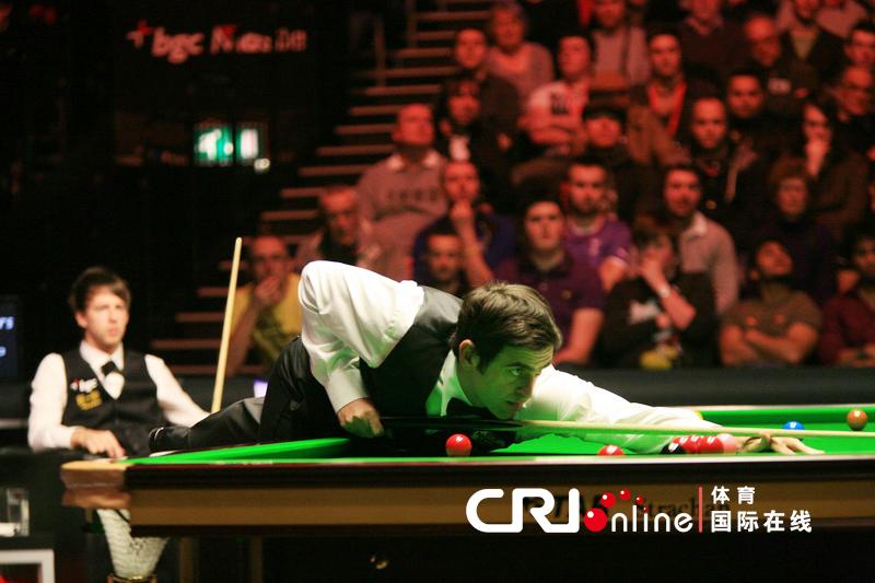  特拉普致命失误送大礼，法兰克福逆转霍芬海姆展韧劲