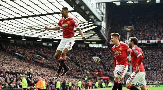  阿森纳主场力克曼联延续争冠悬念